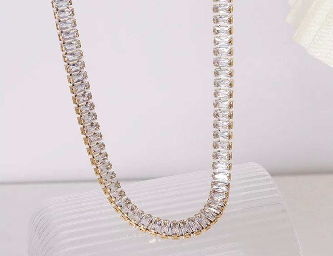 Emerald Stone Necklace