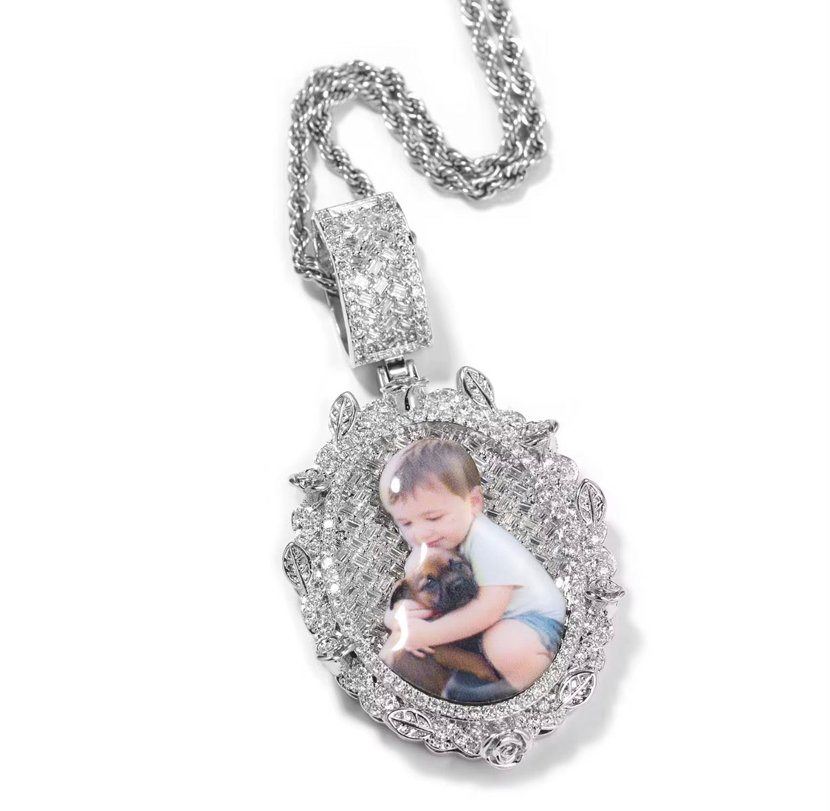 Eterna Memory Pendant