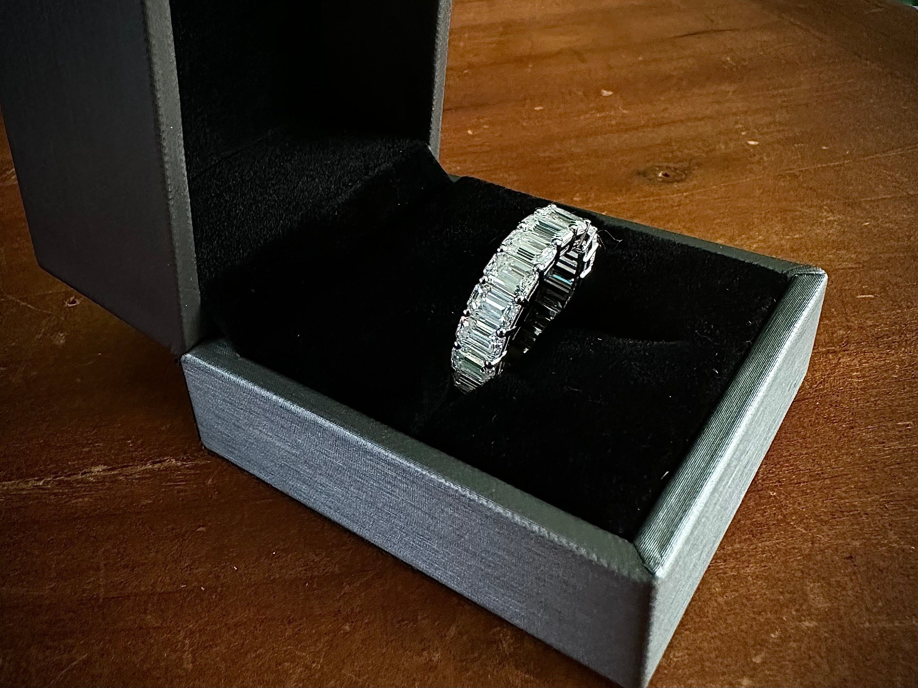 Emerald Cut Ring VVS