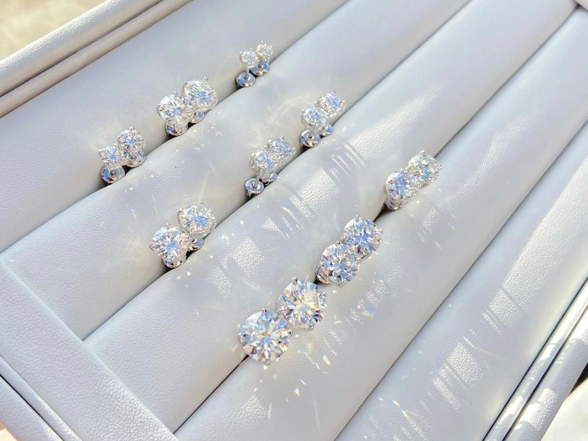 Classic Earrings VVS